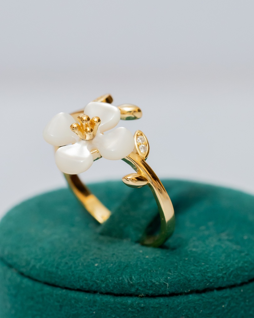 Anillo flor nácar # 5