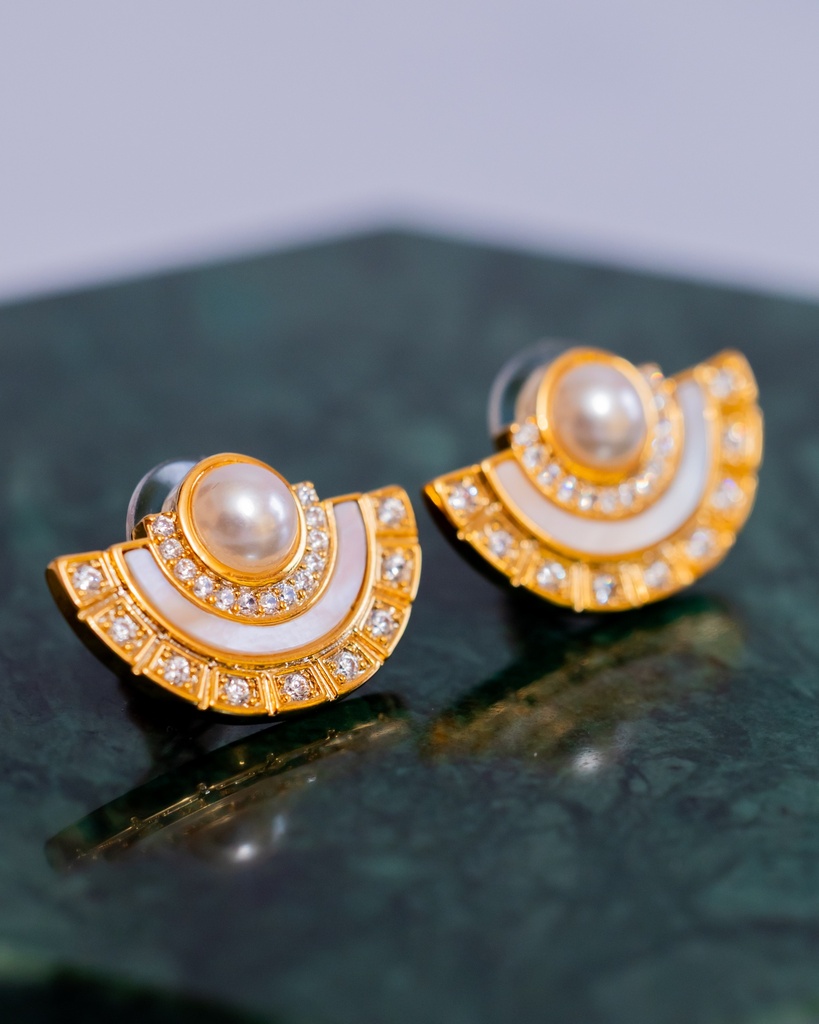 Arete Medio Circulo Perla Nacar