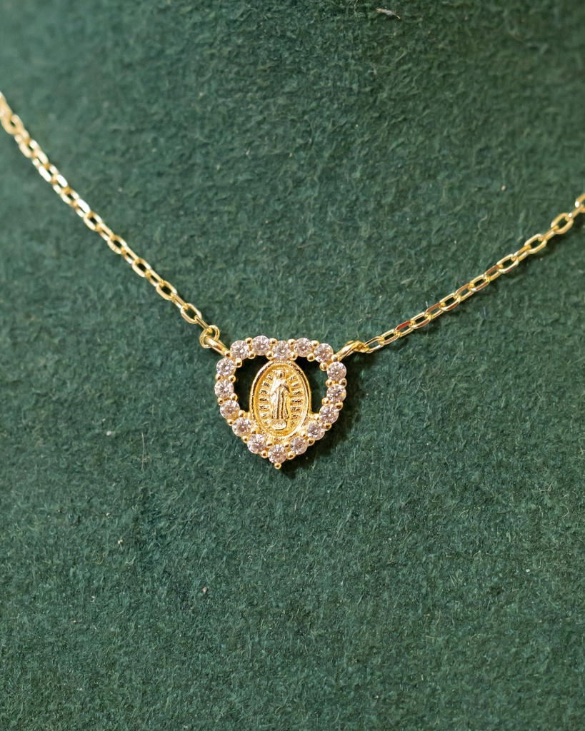 Collar Corazon Virgen dentro