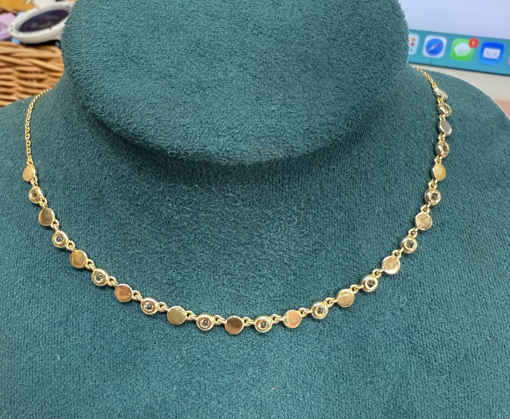 Collar Cadena Circulo Cristales Dorado