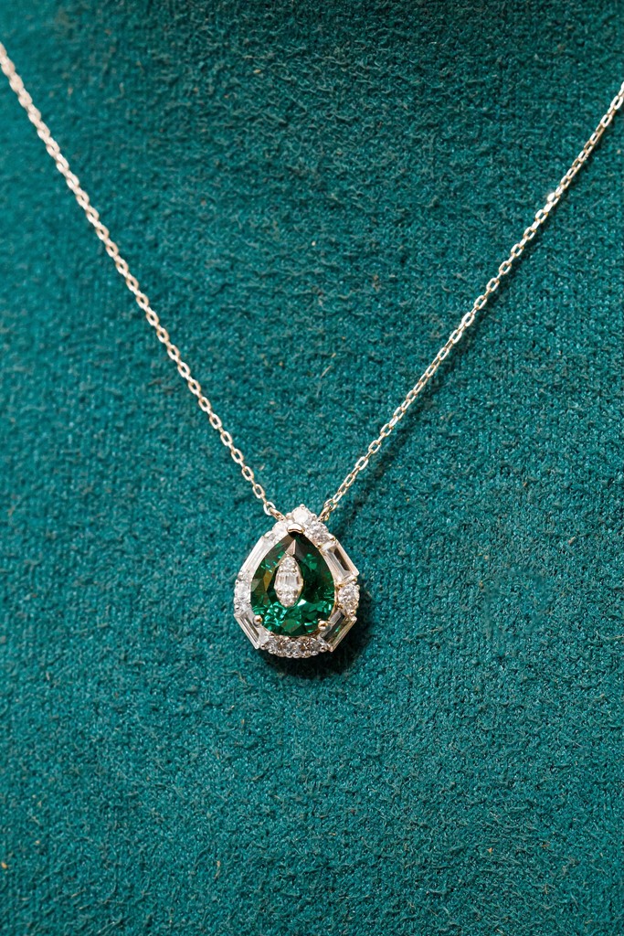 Collar Gota Zirconia Verde Esmeralda