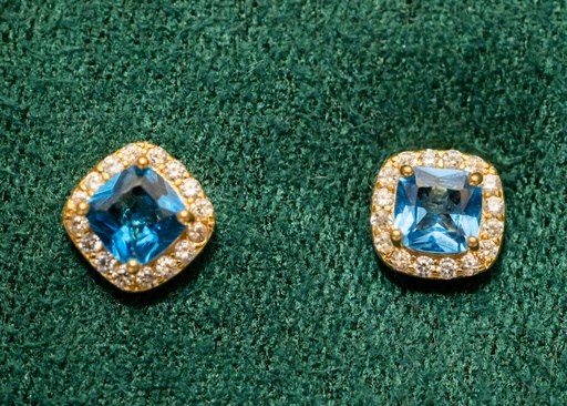 [11-E00542] Arete Cuadro Color Borde Cristales