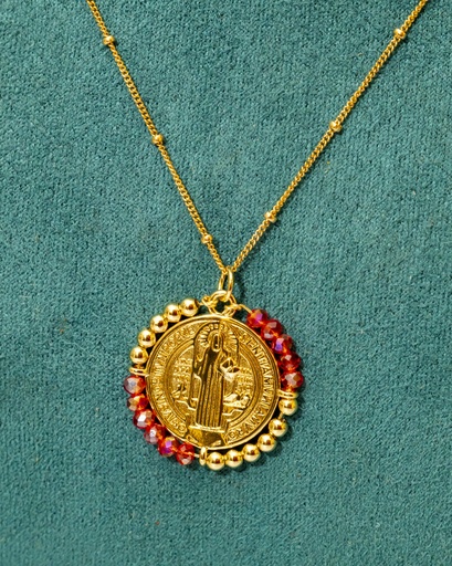 [12104] Collar Satelite San Benito Piedras Borde Rojo