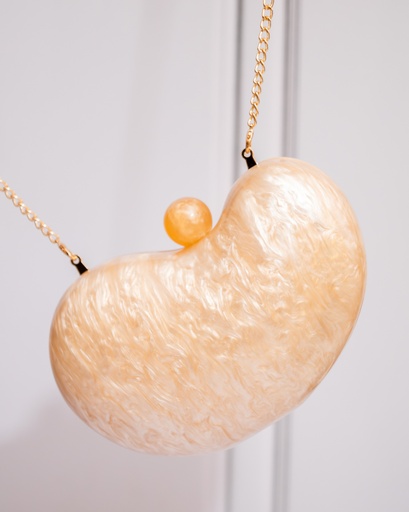 [12207] Cartera Forma Corazon Nacar