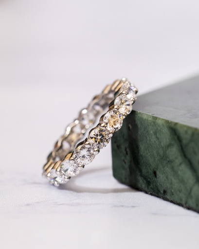 Anillo  Mediano Cristales Eternity Platedo