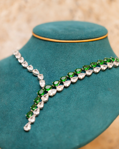 [12490] Collar Largo Tipo Lariat Piedras Verde
