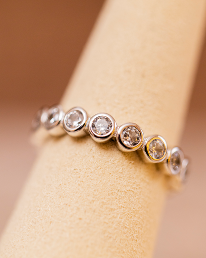 Anillo Bezel Mediano Plateado